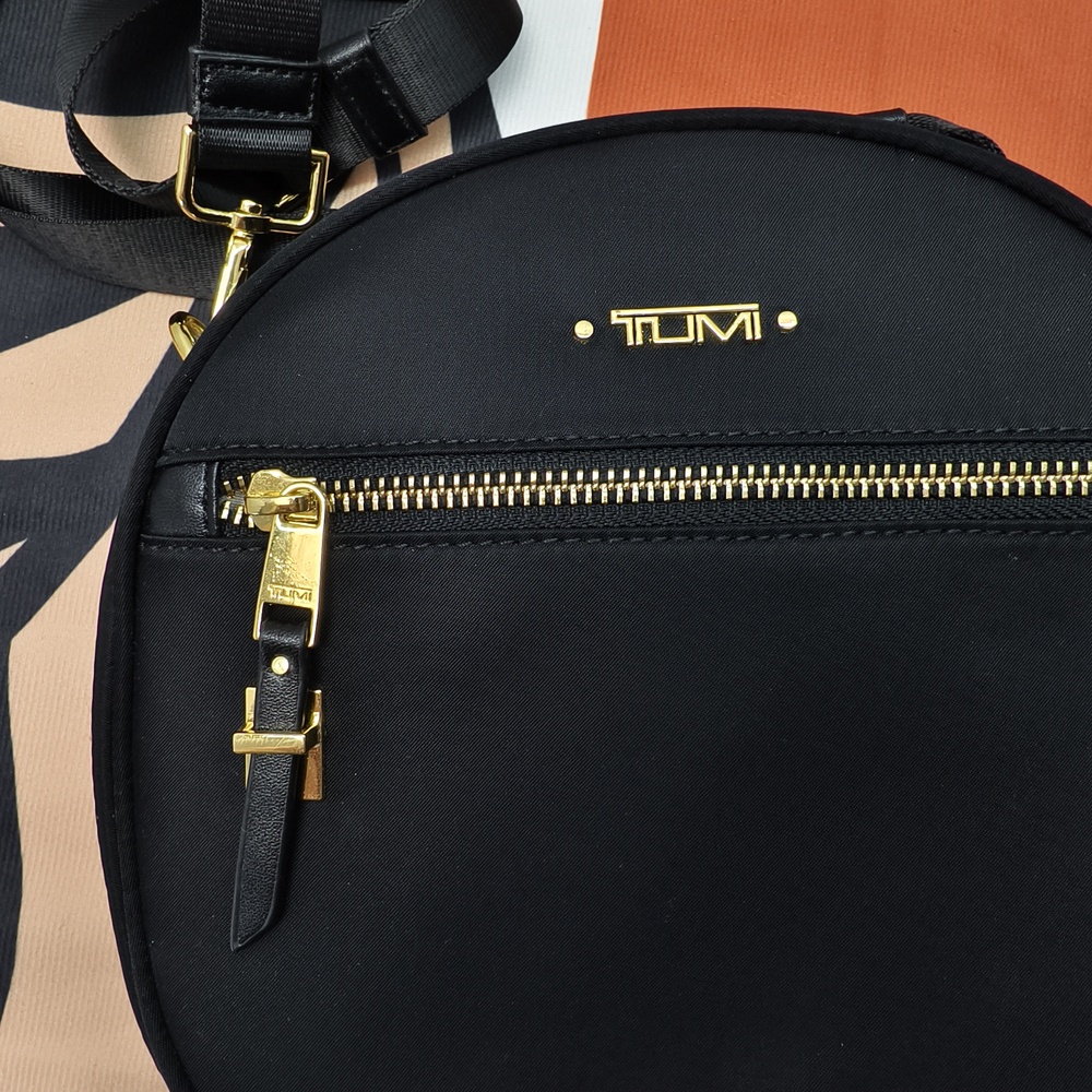 🍒 TUMI Voyageur Women’s Crossbody Bag - Picture 3 of 4